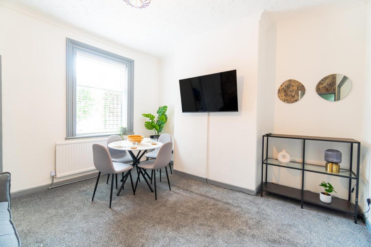 Stylish 3 Bedroom House - Central Location 诺丁汉 外观 照片